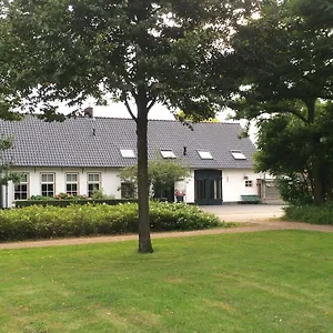  Apartment De Laarhoeve